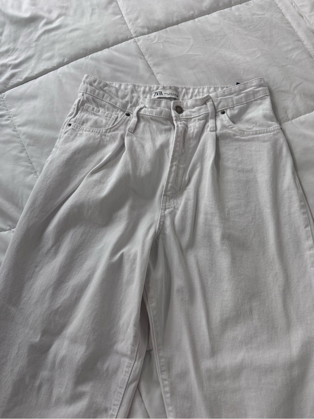 Zara  White Straight-wide Leg Jeans